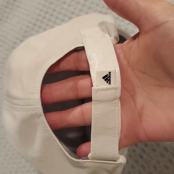 Adidas Aeroready Hat - Picture 3 of 5